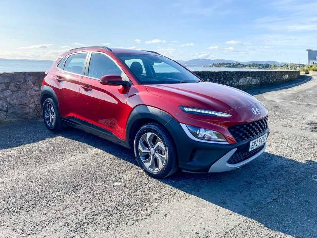 Hyundai Kona SUV 1.6 GDi (141ps) SE Connect Hybrid DCT Hatchback Hybrid Red