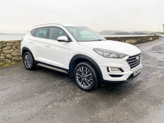 Hyundai Tucson 1.6 GDi Premium (2WD) 5 Door 4x4 vehicle Petrol White