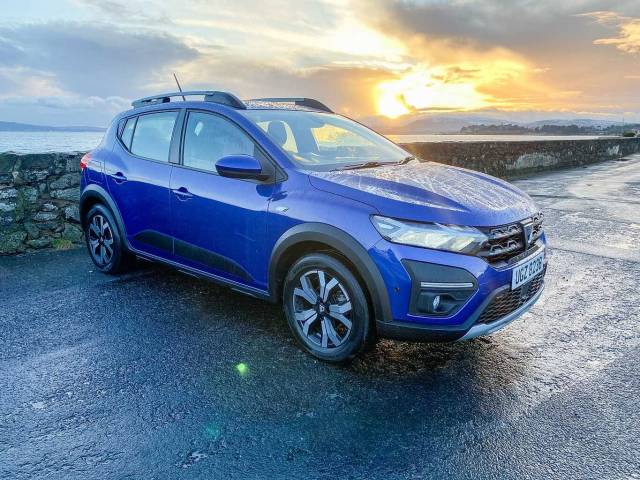 Dacia Sandero Stepway 1.0 TCe (90bhp) Prestige Hatch Hatchback Petrol Blue